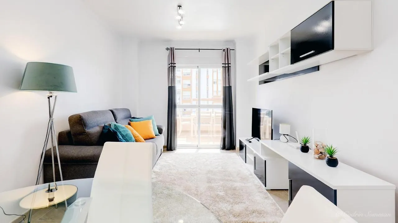 Cozy Apartment Overlooking Estepona'S Marina! 0*, Estepona España