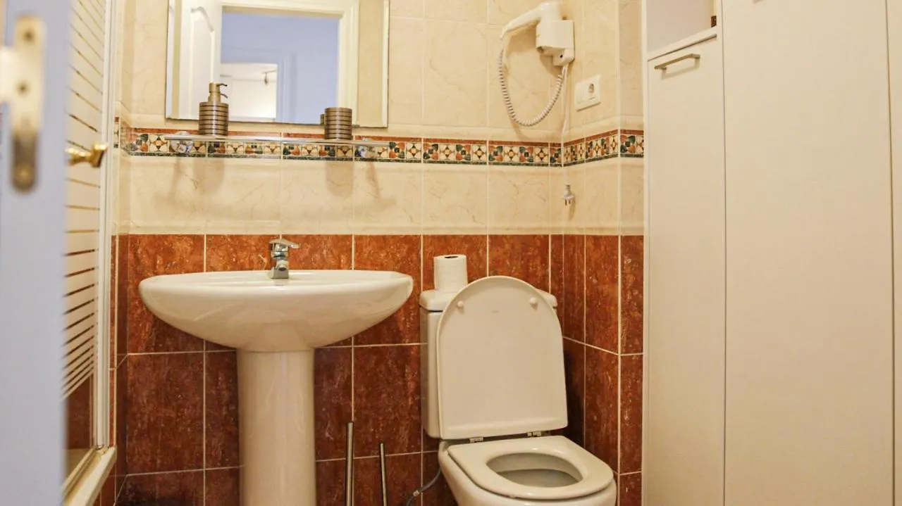 Cozy Apartment Overlooking Estepona'S Marina! 0*, Estepona España