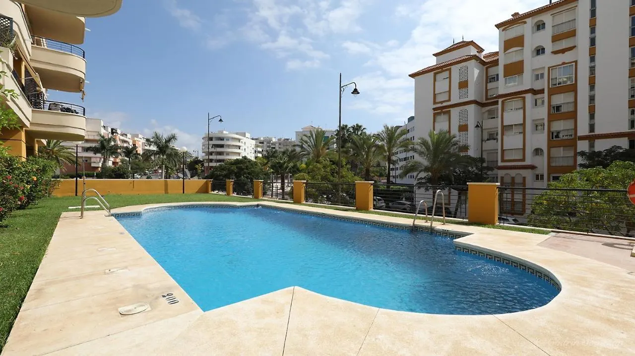 Cozy Apartment Overlooking Estepona'S Marina! Spain