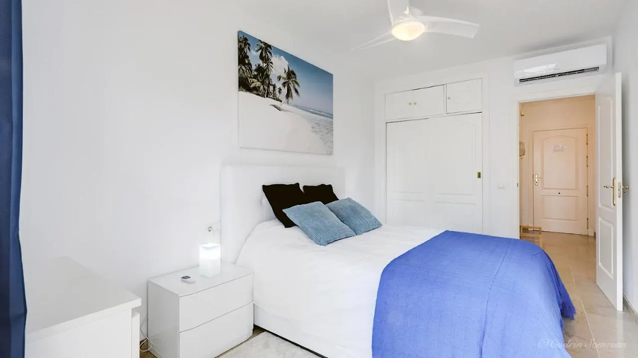 Cozy Apartment Overlooking Estepona'S Marina!