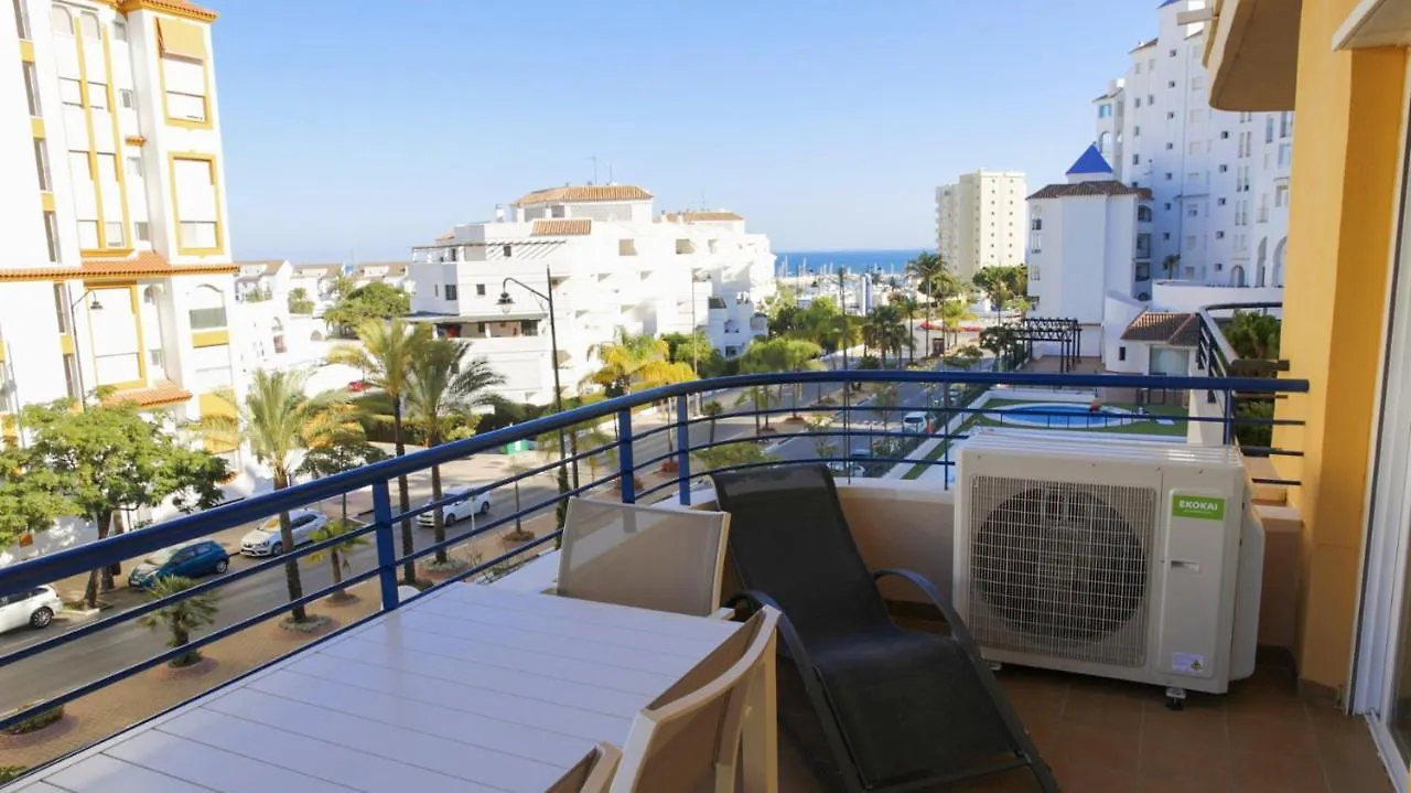 Cozy Apartment Overlooking Estepona'S Marina! 0*, Estepona España