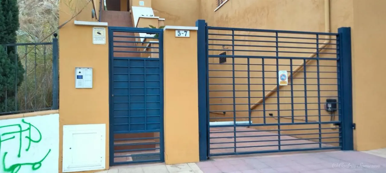 Cozy Apartment Overlooking Estepona'S Marina!  Estepona